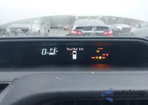 2015 Toyota Prius C Three from USA, damaged, VIN JTDKDTB32F1102537